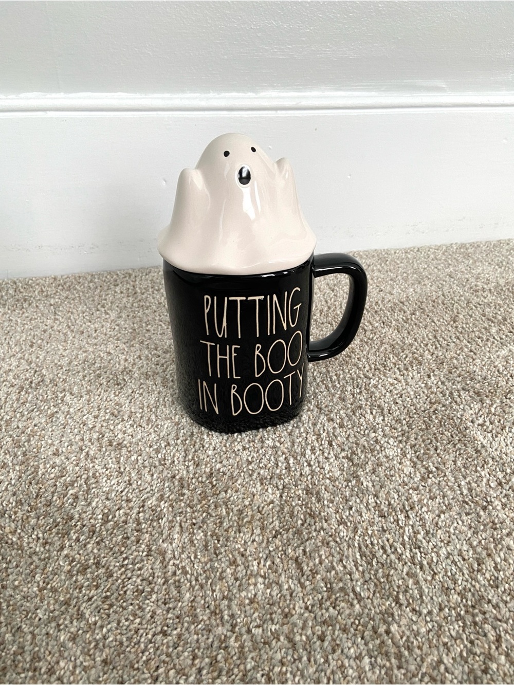 NWOT Rae Dunn "PUTTING THE BOO IN BOOTY" Mug with Ghost Topper - Picture 10 of 12